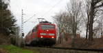 111 113 DB kommt mit dem RE4 aus Dortmund-Hbf nach Aachen-Hbf und kommt aus Richtung Rheydt,Wickrath,Beckrath,Herrath,Erkelenz,Baal,Hückelhoven-Baal,Brachelen,,Lindern,Süggerath,Geilenkirchen,Frelenberg,Zweibrüggen,Übach-Palenberg,Finkenrath,Hofstadt und kommt durch Herzogenrath,Worm in Richtung Herzogenrath,Kohlscheid,Richterich,Laurensberg,Aachen-West,Aachen-Schanz,Aachen-Hbf. Aufgenommen von der Grenzstraße in Herzogenrath,Worm. 
Bei Regenwolken am Nachmittag vom 28.2.2019. 