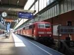 111 082-4 wird bald den RE 19921 nach Schwbisch Hall schieben.Aufgenommen am  Stuttgarter HBF 26.7.07