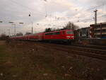 111 011 mit einem RE4 am Haken verlässt Rheydt Hbf gen Aachen West 22.1.2016