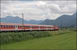 RB 30017 ist bei Bernau am Chiemsee nach Salzburg unterwges.