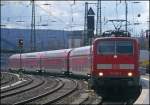 111 153 mit dem RE10418 bei der Einfahrt Aachen Hbf. In ca. 30 Minuten wird dieser Zug als RE10427 zurck nach Dortmund fahren. 28.3.2009