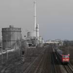 Die Zuckerfabrik wird bald vergangenheit sein...doch fr die Br 111 wird es doch noch eine lngere Zukunft geben, Regensburg, 14.03.2009 (Bahnbilder-Treffen Regensburg)