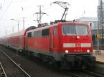 111 153-3 , RE4 Dortmund - Hagen, beim Pantho-Wechsel.(05.04.2009 