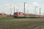 111 216 schiebt eine RB nach Plattlingen an regensburg Ost vorbei13.09.07