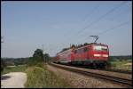 111 022 (9180 6111 022-0 D-DB) schiebt RB 30022 nach Mnchen.