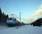 Unsere neueste Werbelok. 111 017-0  Maxl  hier am Weg Richtung Mnchen, kurz vor Mittenwald. 04.12.10