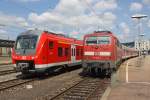 Die 111 067-5 neben 440 019-4 in Ulm Hbf am 07,08,10