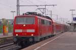 Einfahrt auf Gleis 3 in den Rheydter Hbf am 5.5.2012, mit einem RE4 Zug kommt die 111 113 gerade aus Mnchengladbach.....nach kurzem Halt geht es weiter in Richtung Erkelenz.