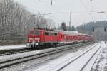 111 201 mit RE 79028 am 12.01.2013 in Aling.