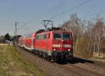 111 016 bei Meerbusch Broicherseite mit einem RE 7 nach Mnster.7.4.2013