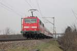 111 064 schiebt am 27.03.2013 eine RegionalBahn gen Freiburg Hbf. Hier ist sie bei Hgelheim.