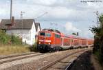 111 021 zieht einen RE nach Nrnberg am 31.7.13 durch den ehemaligen Haltepunkt Obereichsttt.