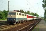 111 030 mit Umleiter-IC 780  Knigssee  (Berchtesgaden–Hamburg) am 06.06.1998 in Klecken