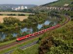 Eine 111 mit einem RE nach Würzburg am 20.08.2011 unterwegs bei Himmelstadt.