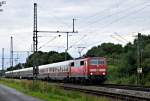 DB Regio 111 124, im Einsatz für DB Fernverkehr, mit dem sonntäglichen IC 2417 Flensburg - Köln Hbf (Diepholz, 15.07.12).