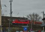 111 016 verlässt Mönchengladbach Hbf in Richtung Rheydt, hier ist sie auf dem Damm an der Jenaer Straße zu sehen am Mittwoch den 27.1.2016