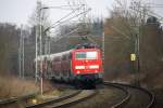 111 127-7 DB mit dem RE4 aus Düsseldorf-Hbf nach Aachen-Hbf und kommt aus Richtung Rheydt,Wickrath,Beckrath,Herrath,Erkelenz,Baal,Hückelhoven-Baal,Brachelen,,Lindern,Süggerrath,Geilenkirchen,Frelenberg,Zweibrüggen und hat gerade eben in Übach-Palenberg gehalten und fährt weiter in Richtung Finkenrath,Hofstadt,Herzogenrath,Kohlscheid,Richterich,Laurensberg,Aachen-West,Aachen-Schanz,Aachen-Hbf. 
Aufgenommen am Bahnübergang in Rimburg im Wurmtal.
Bei Sonne und Wolken am  Mittag vom 12.3.2016.