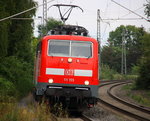 111 155 DB  kommt mit dem RE4 von Dortmund-HBf nach Aachen-Hbf und kommt aus Richtung Neuss-Hbf,Mönchengladbach-Hbf,Rheydt-Hbf,Wickrath,Beckrath,Herrath und fährt in Erkelenz ein und