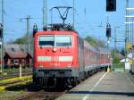 111 166 mit RB aus Passau kommend am 14.04.2007 bei der Einfahrt in Plattling. Nach 24 Minuten Aufenthalt wird sie als RB nach Neumarkt i.d.Obpf. weiterfahren.