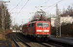 Ein Nachschuss von der 111 156 DB schiebt den RE4 aus Aachen-Hbf nach Dortmund-Hbf und kommt aus Richtung