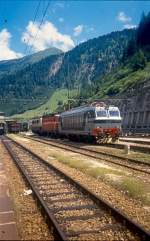 Europisches Gipfeltreffen: Im Bahnhof Brenner in trauter Dreisamkeit eine FS E632, BB 1044 und DB 111.