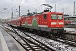 112 108 schiebt am 4.1.2019 die RB19122 nach Osterburken aus dem Stuttgarter Hauptbahnhof.