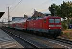 112 113-6 von DB Regio Nordost als RE 3318 (RE3) nach Berlin Hbf (tief) steht in seinem Startbahnhof Lutherstadt Wittenberg Hbf auf Gleis 1.
[1.8.2018 | 19:02 Uhr]