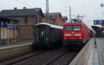 Alt trifft neu. Links DPE 92417 von Berlin Ostbahnhof nach Ziltendorf. Rechts der RE2 (RE 38138) von Cottbus nach Rathenow mit der Lok 112 182-1. Lbbenau/Spreewald den 01.05.2008