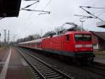 112 132-6 schiebt einen RE von Wolfsburg nach Hannover hier in Gifhorn
