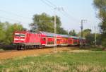 Im besten Licht erwischte ich hier die 112 110 mit ihrem RE2 aus Cottbus nach Rathenow ber Berlin. Lbbenau/Spreewald den 15.04.2009