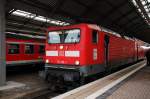 112 139 steht am 14.03.10 mit einem RE nach Magdeburg im Hbf Halle(S).