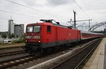 112 175-5 erreicht zusammen mit einer RB77 (RB21120) aus Neumünster den Kieler Hauptbahnhof.