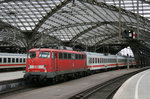 113 309 mit einem Fernverkehrszug am 28.