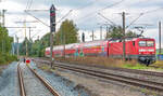 114 027 schob am 19.9.17 in Dombühl ihren RE nach Stuttgart aus Gleis 1.
