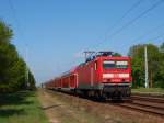 Am Vormittag des 13.05.2013 fhrt 114 026-8 als  182er-Ersatz  mit ihrem RE18173 in Hhe des S-Bahnhofes Berlin-Friedrichshagen Richtung Frankfurt (Oder)! Die Einstze der Loks der Baureihe 114 sowie