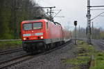 Am 17.04.2016 zieht diese BR 114 (114 018) den RE 50  RE 4511  nach Frankfurt am Main Hauptbahnhof. Aufgenommen im Bahnhof Schlüchtern.
