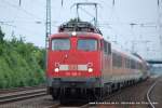 115 336-0 (DB) fhrt am 6. Juni 2009 um 10:53 Uhr mit einem Schadzug durch Duisburg Rahm