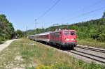 115 278 ist mit dem PBZ 2461 nach Mnchen auf der Filsbahn unterwegs.Das Bild entstand in Gingen an der Fils am 8.9.2012