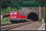 Selten kamen Loks der DB-Reihe 140 bis in die Steiermark. 140 042 verlässt am 30.08.2002 den Annabergtunnel bei St.Michael.