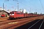 140 798-0 mit eine Gterzug auf Bahnhof Lengerich am 2-6-2000.