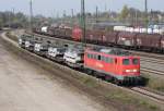 Eins von zwei Highligts am 24.04.2010,die 140 002-7 mit einem kurzen Millitrzug auf dem Gterumgehungsgleis im Seelzer Rbf.