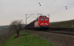 DB 140 401-1 mit einem Ganzzug Richtung Wiesbaden, bei Erbach (Rheingau); 18.03.2011