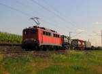 DB 140 821-0 mit dem FR 52162 von Mannheim Rbf nach Koblenz Ltzel Nord, bei Erbach (Rheingau); 13.05.2011