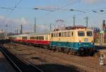 140 423-5 mit Sonderzug in Kln Messe/Deutz am 06.11.2012