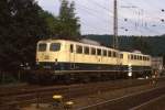 Schiebeloks im Bahnhof Altenhundem für den Einsatz auf der Rampe nach Welschen Ennest. Am 5.10.1987 standen um 10.20 Uhr 140176 und 140120 bereit.