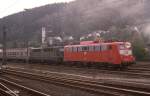 140744 und 140187 vor Silberlingen im Bahnhof Finnentrop am 2.10.1988.