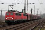 140 843-4 mit 140 858-2 durchfahren Duisburg-Bissingheim 3.12.2014