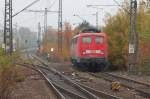 140 855-8 am 1. November 2015 im Bahnhof Kornwestheim.