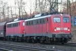 Die 140 876-4 zieht in DT einen Kohlezug von Oberhausen West durch Duisburg Neudorf nach Andernach am 09.03.2010