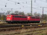 140 855 8 und 140 808 7 am 21.03.2014 im Bahnhof von Magdeburg